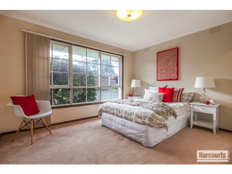 42 Worthing Avenue, Burwood East VIC 3151