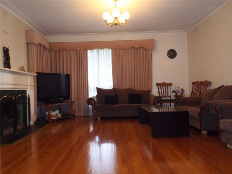 19 Sanday Street, Glen Waverley VIC 3150