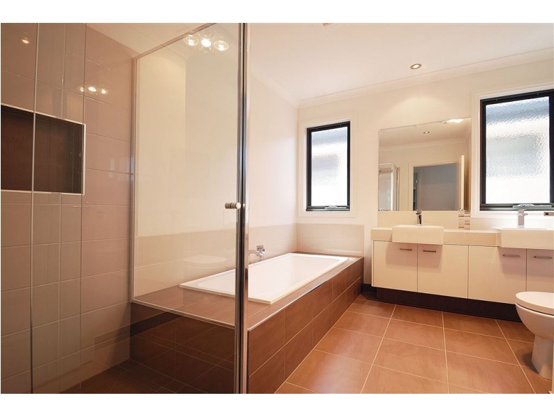 22B Viewpoint Avenue, Glen Waverley VIC 3150