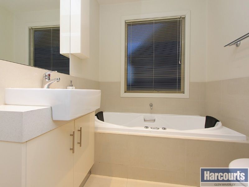 2/3 Ada Street, Glen Waverley VIC 3150