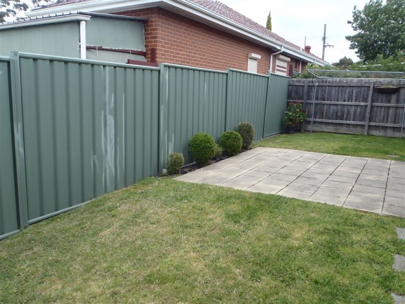 9/383 Warrigal Road, Burwood VIC 3125