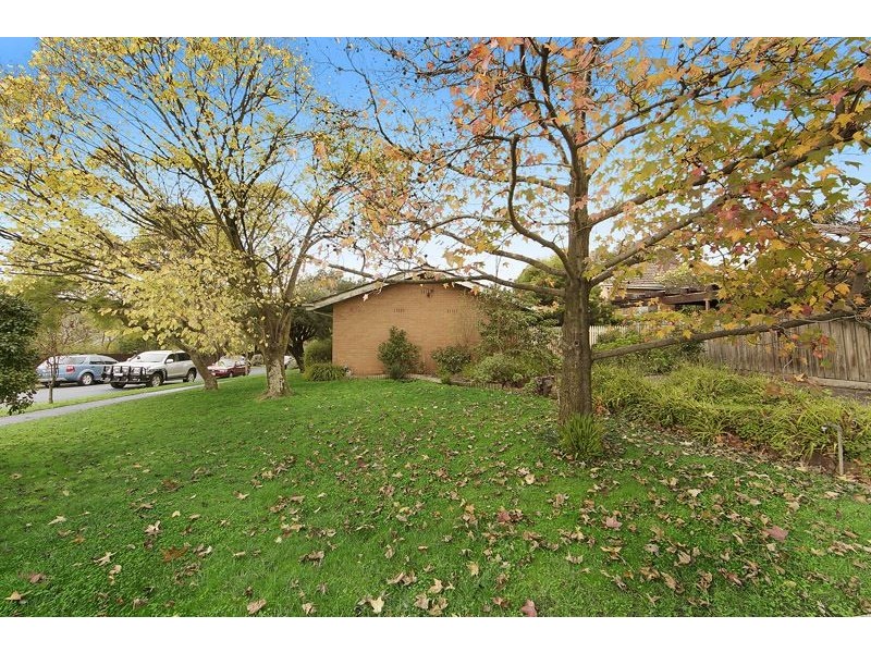 34 Wadham Parade, Mount Waverley VIC 3149
