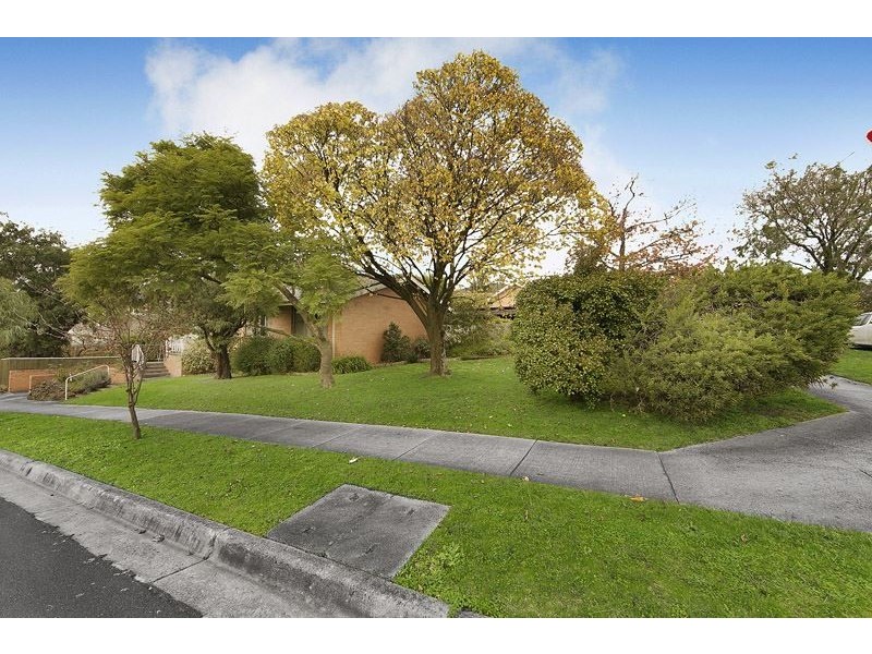 34 Wadham Parade, Mount Waverley VIC 3149