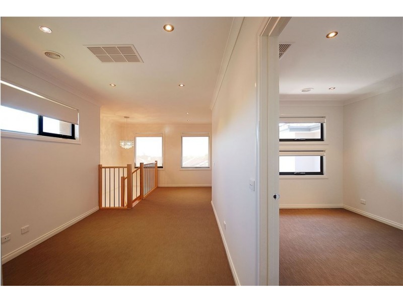 22B Viewpoint Avenue, Glen Waverley VIC 3150
