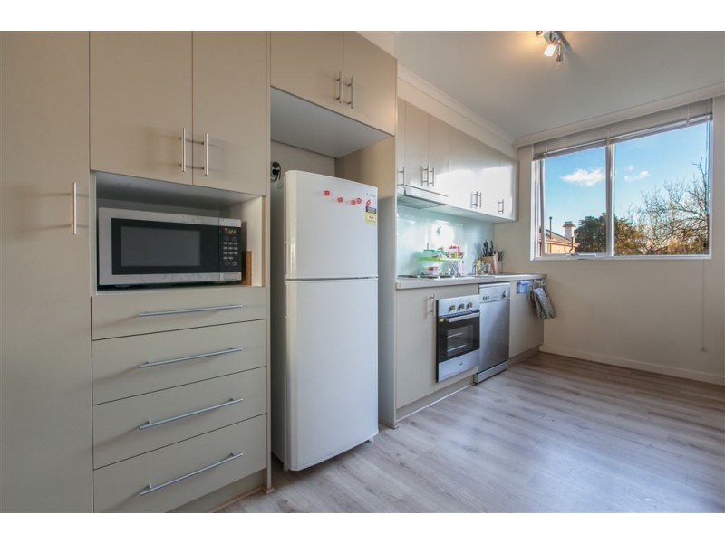 12/33 Albion Road, Box Hill VIC 3128