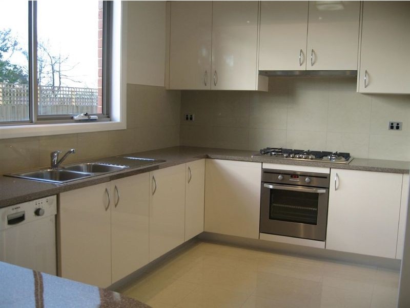 2/25 Rob Roy Street, Glen Waverley VIC 3150