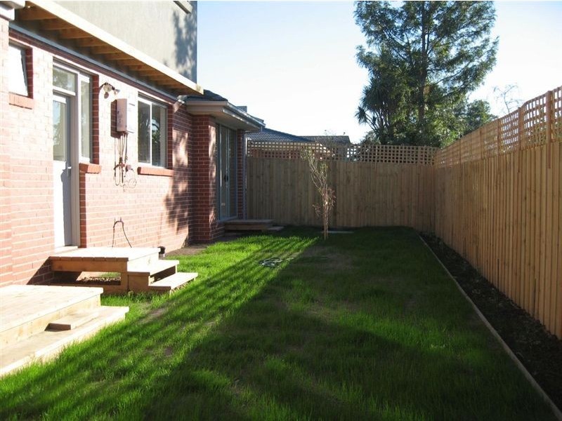 2/25 Rob Roy Street, Glen Waverley VIC 3150