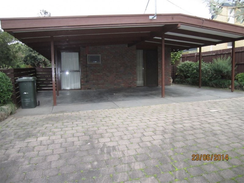 10 Snowden Drive, Glen Waverley VIC 3150