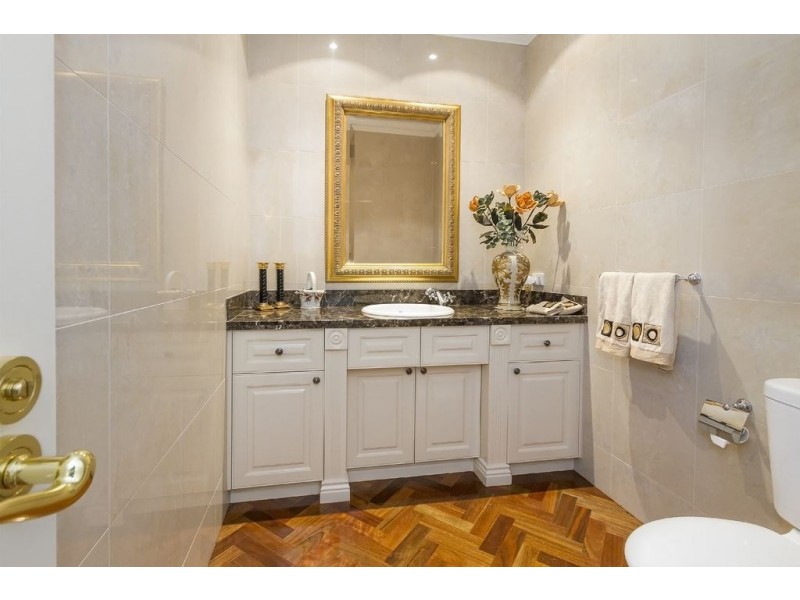 23 Winterton Drive, Wheelers Hill VIC 3150