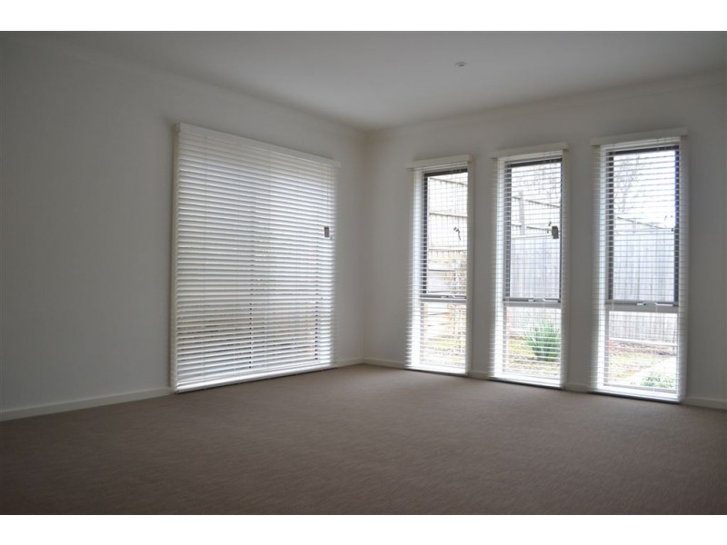 14/35 Lily Way, Skye VIC 3977