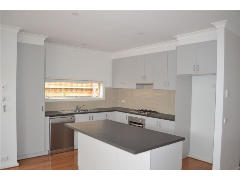 14/35 Lily Way, Skye VIC 3977