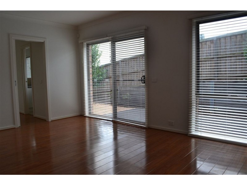 14/35 Lily Way, Skye VIC 3977