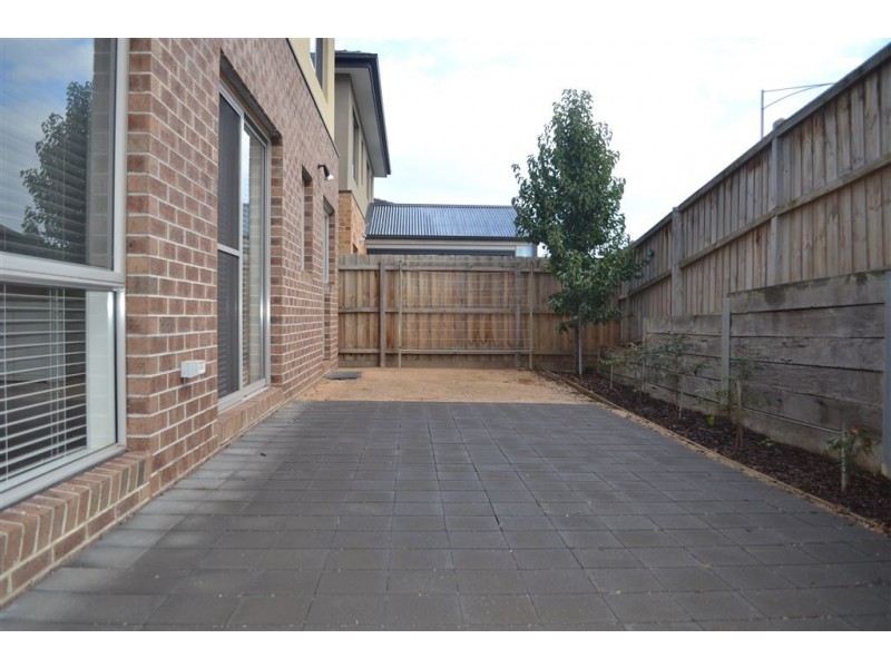 14/35 Lily Way, Skye VIC 3977