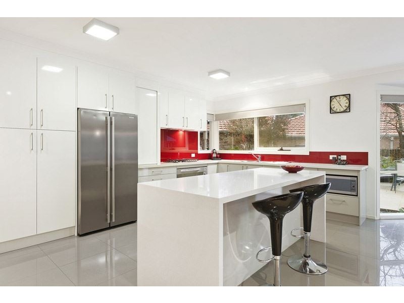 11 Larter Court, Wantirna South VIC 3152