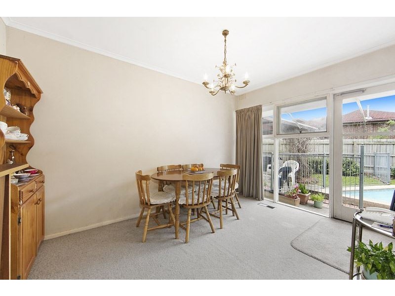 2 Howell Drive, Mount Waverley VIC 3149