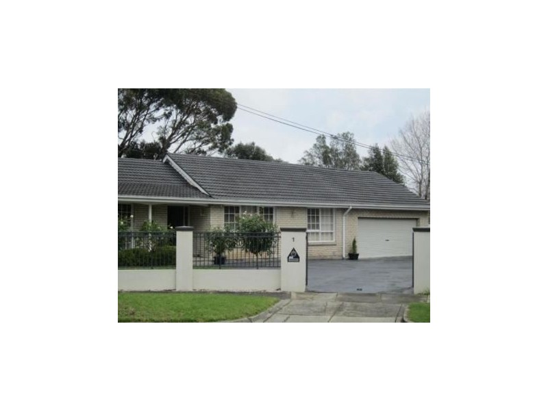 1 Edith Court, Bentleigh East VIC 3165