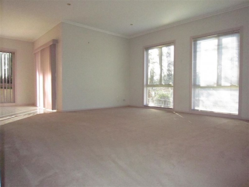 1/31 Ingleside Crescent, Glen Waverley VIC 3150