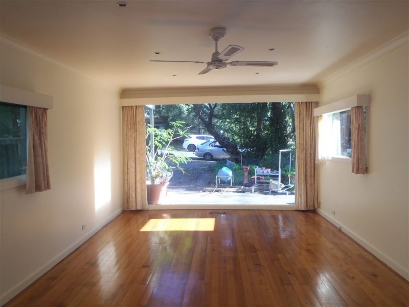 25 Deans Wood Road, Forest Hill VIC 3131