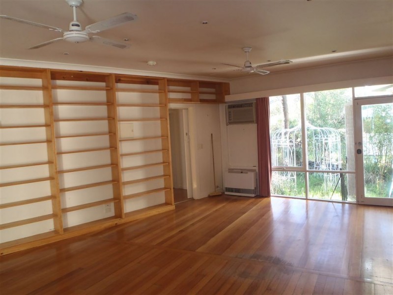 25 Deans Wood Road, Forest Hill VIC 3131