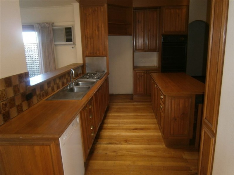 66 Carmichael Road, Oakleigh East VIC 3166