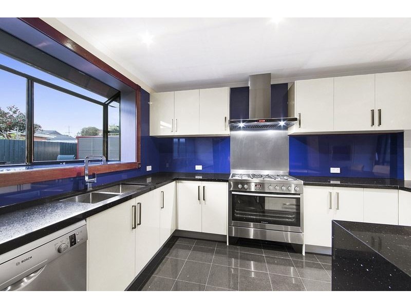 2 Malabar Court, Wheelers Hill VIC 3150