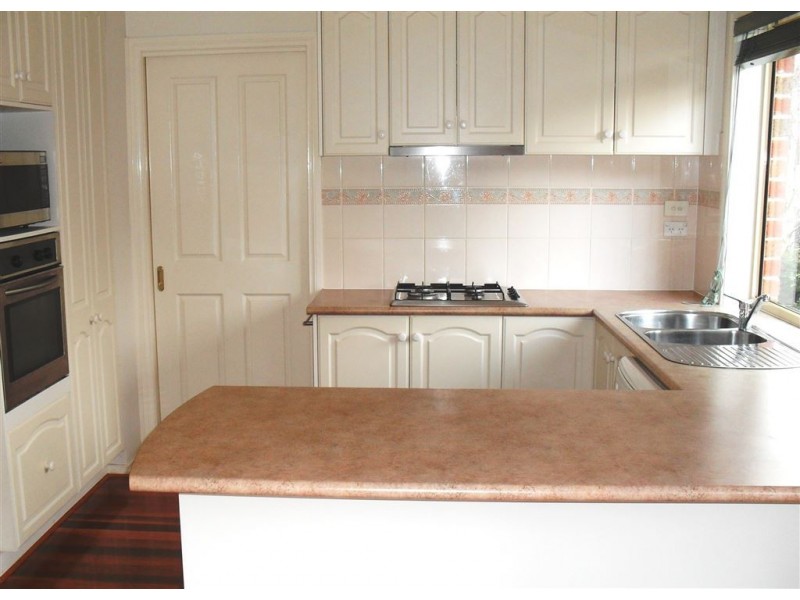 12 Morawa Drive, Mulgrave VIC 3170