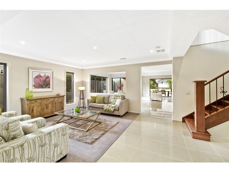 5 Summit Crescent, Glen Waverley VIC 3150