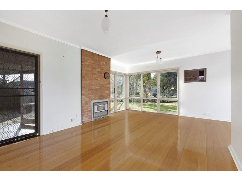 44 Charlton Street, Mount Waverley VIC 3149