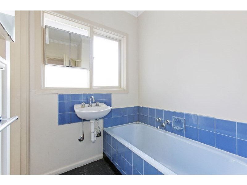 44 Charlton Street, Mount Waverley VIC 3149