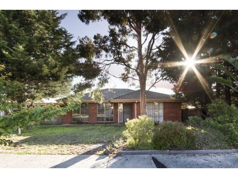 19 Shiraz Crescent, Narre Warren VIC 3805