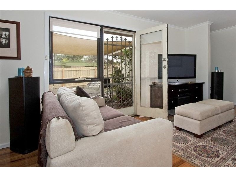 11 Glenora Drive, Vermont VIC 3133