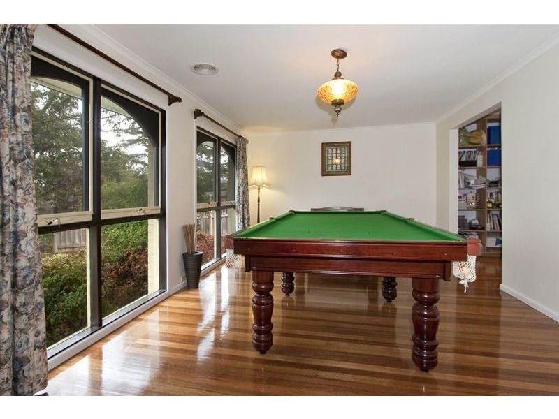 11 Glenora Drive, Vermont VIC 3133