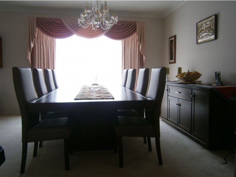 2 Epworth Court, Glen Waverley VIC 3150