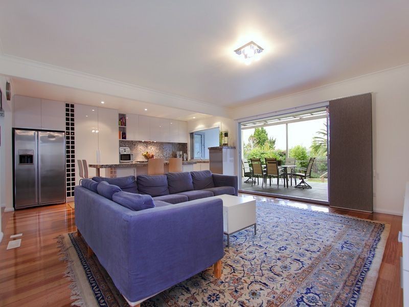 2 Blenheim Avenue, Glen Waverley VIC 3150