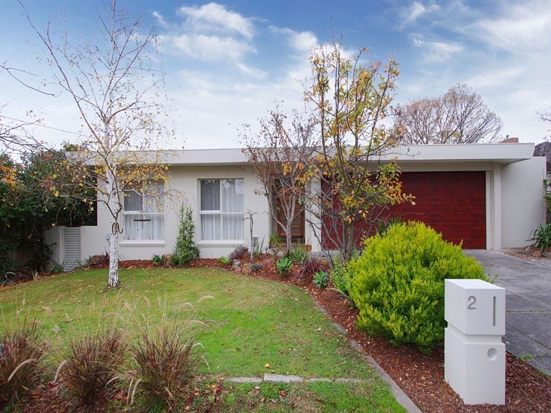 2 Blenheim Avenue, Glen Waverley VIC 3150