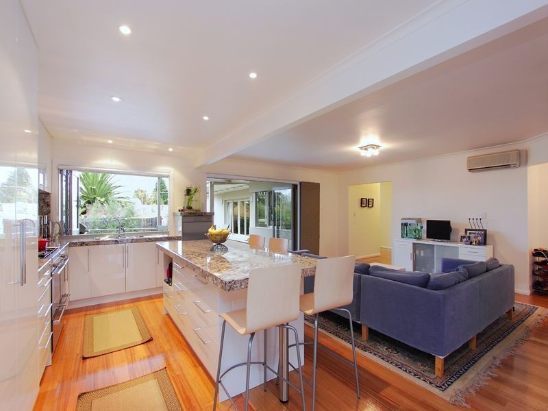 2 Blenheim Avenue, Glen Waverley VIC 3150