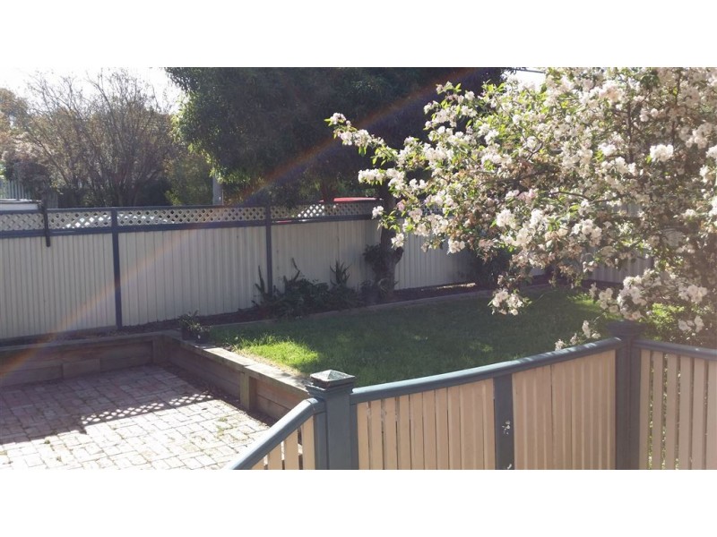 1/98 Bogong Avenue, Glen Waverley VIC 3150