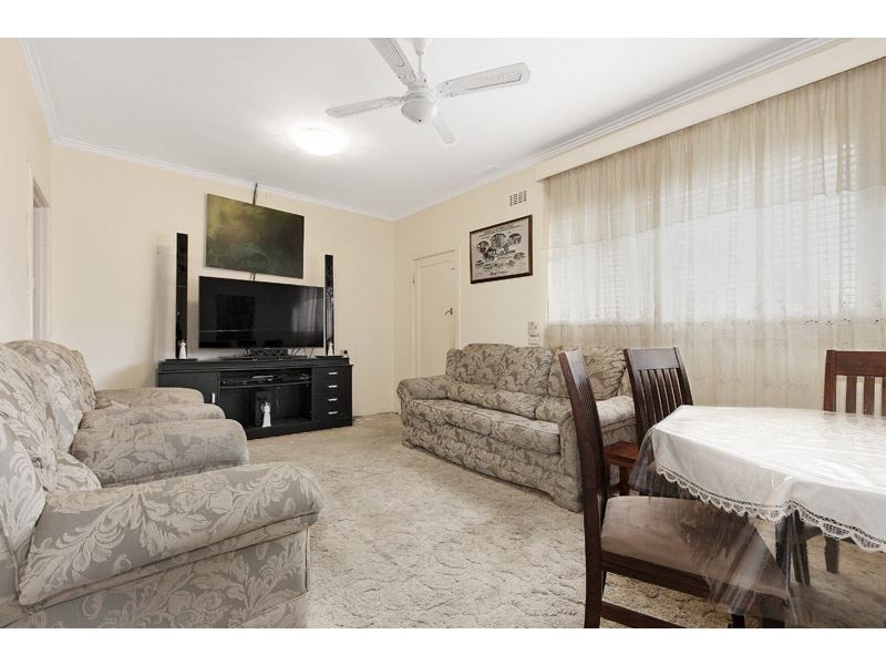 7 Wordsworth Avenue, Clayton South VIC 3169