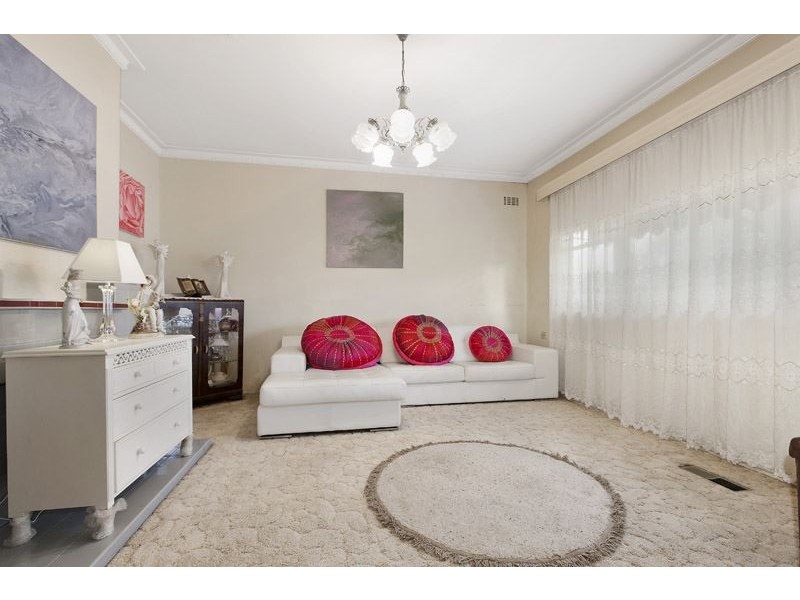 7 Wordsworth Avenue, Clayton South VIC 3169