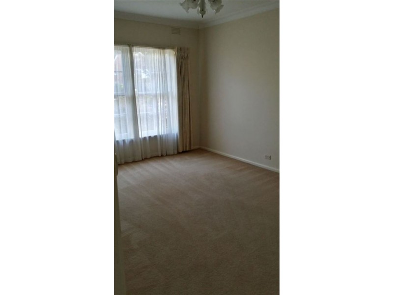 13 Thompson Street, Glen Waverley VIC 3150