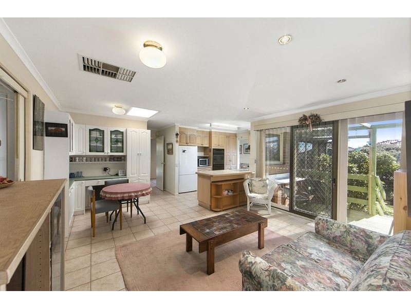 2/212 Gallaghers Road, Glen Waverley VIC 3150