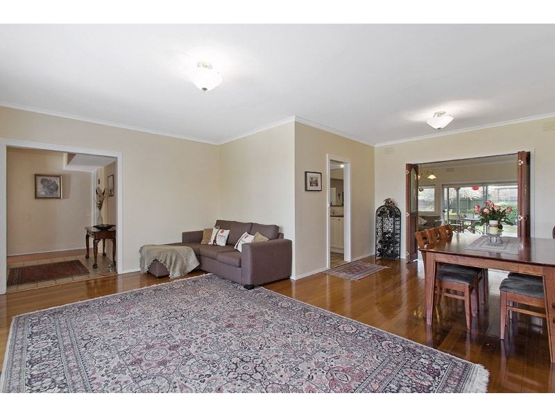 15 Diamond Avenue, Glen Waverley VIC 3150