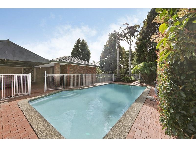 18 Belvedere Avenue, Wheelers Hill VIC 3150