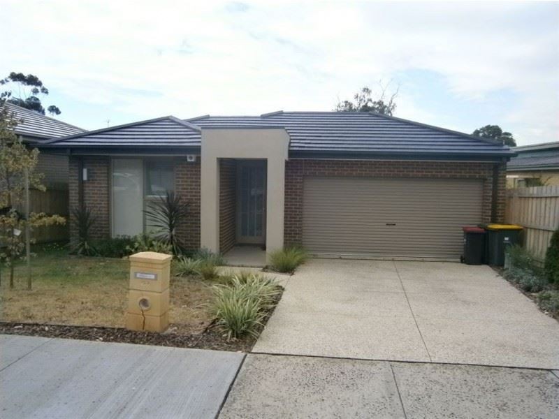 63 Panoramic Grove, Glen Waverley VIC 3150