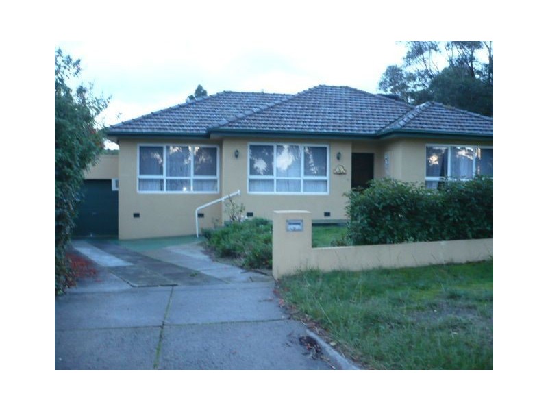 517 Ferntree Gully Road,, Glen Waverley VIC 3150