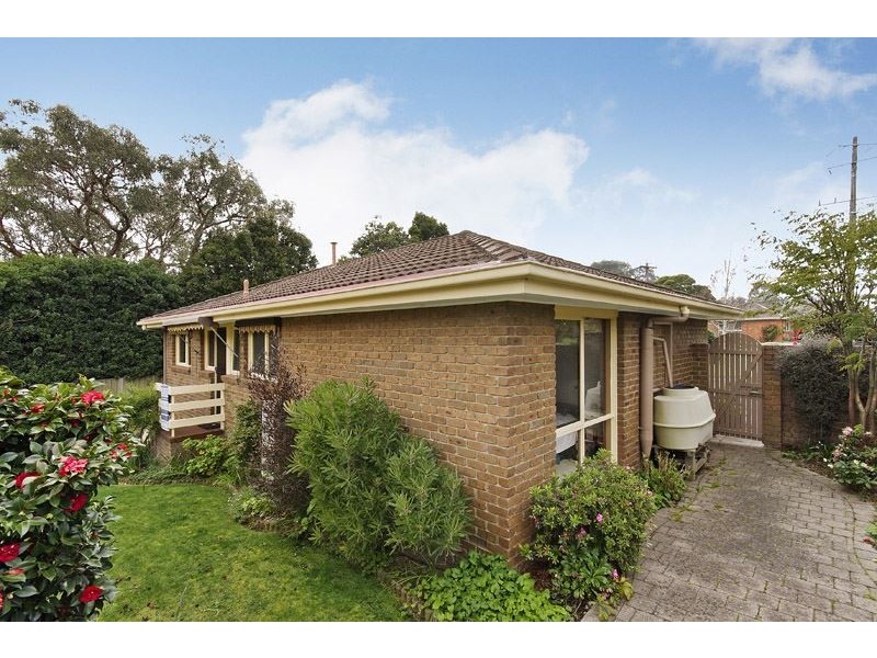 2/11 Carramar Avenue, Glen Waverley VIC 3150