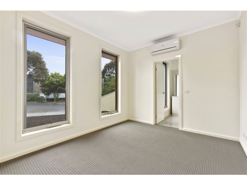 2/1 Sadie Street, Mount Waverley VIC 3149