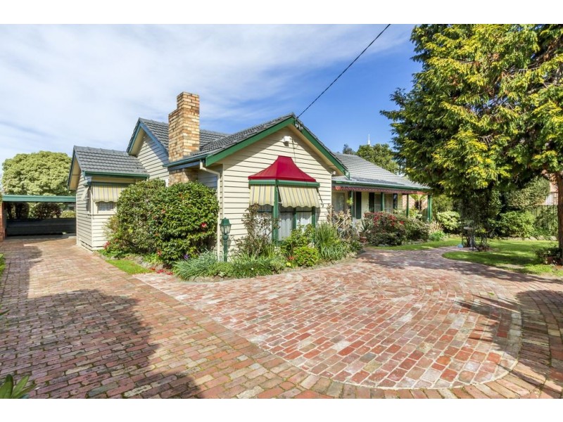 6 Glen Road, Glen Waverley VIC 3150