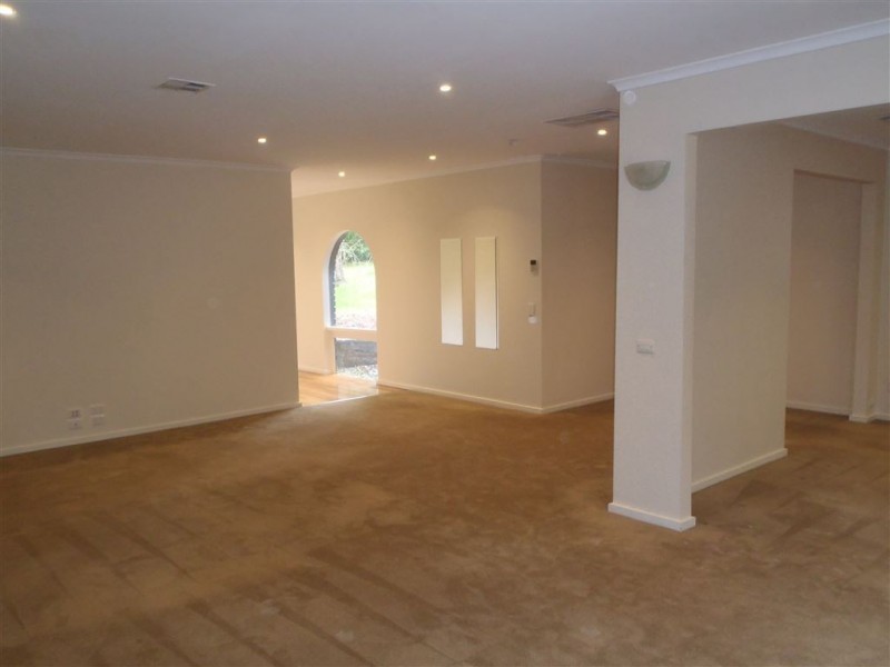 7 Bluegum Avenue, Wheelers Hill VIC 3150