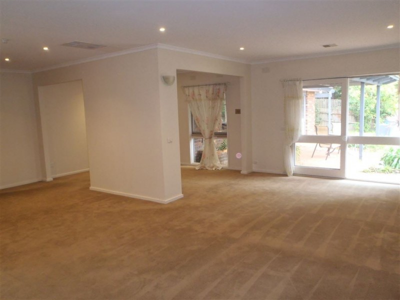 7 Bluegum Avenue, Wheelers Hill VIC 3150